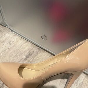 6 1/2. The Michael Kors pair is a size 7. All 5 pair for $24